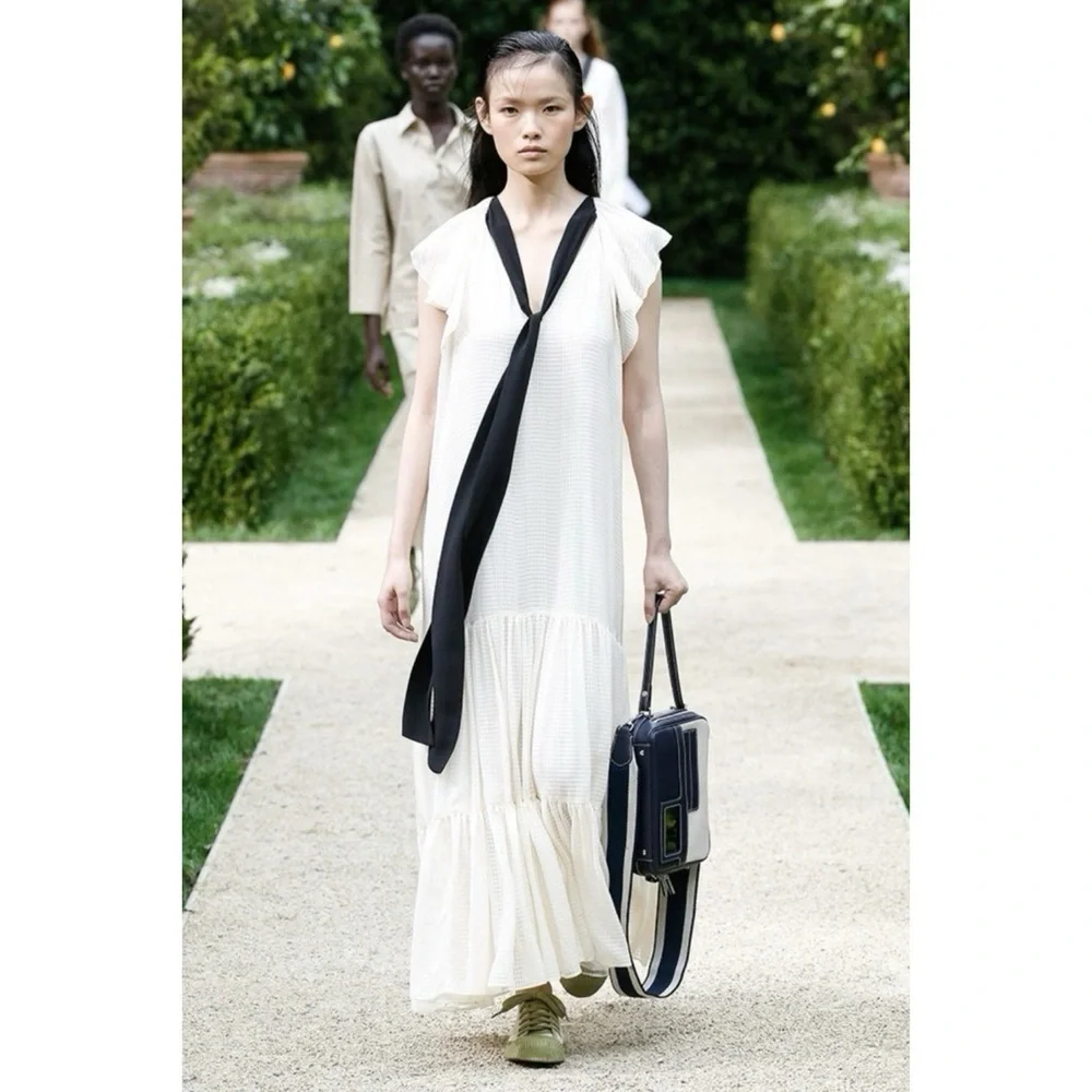 Tory Burch / RUNWAY Textured 100% Silk Georgette Bow Dress